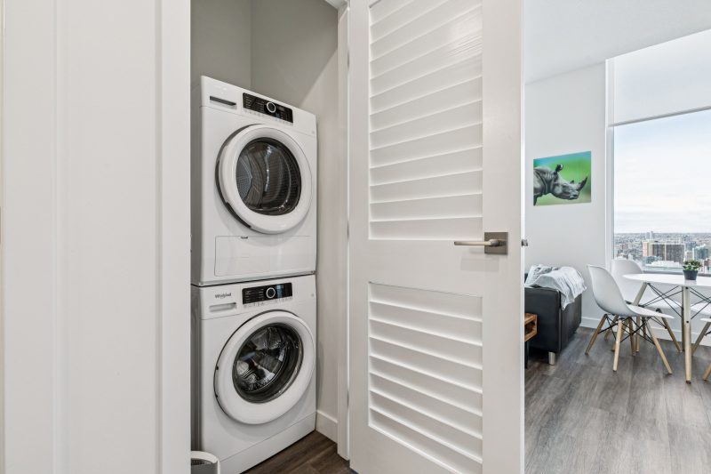 1 Bedroom Furnished Apartment Near Downtown Calgary