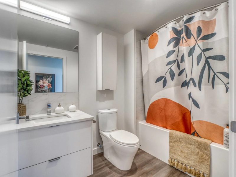 2 Bedroom Furnished Apartment Near Downtown Calgary