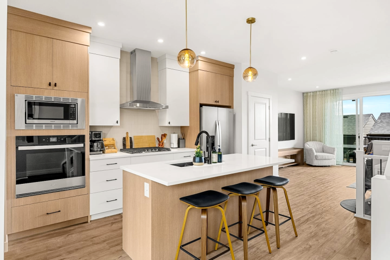 Newly Built Modern Home in NW- sleeps 6